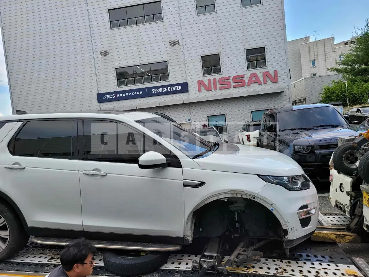 Photo 2 of 27: 2018 Land Rover Discovery Sport 2.0d, VIN SALCA2BN7JH778094 — Korean insurance auction
