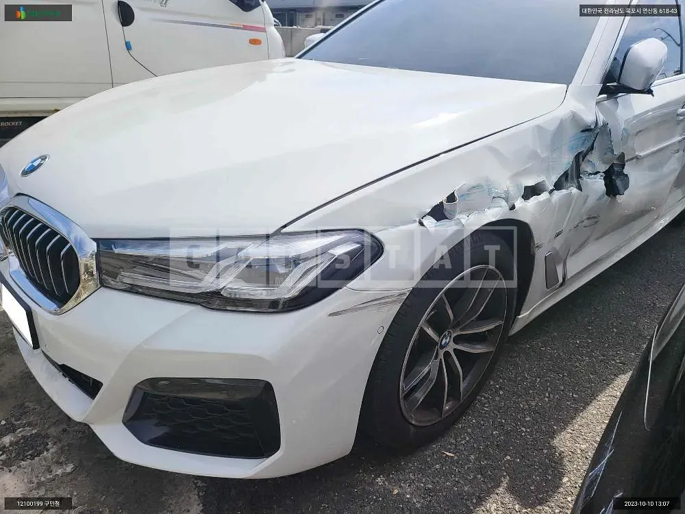 Photo 2 of 14: 2021 BMW 520i, VIN WBA11BH07MWX36712 — Korean insurance auction