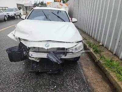 Photo 1 of 15: 2014 BMW 320d — Korean insurance auction