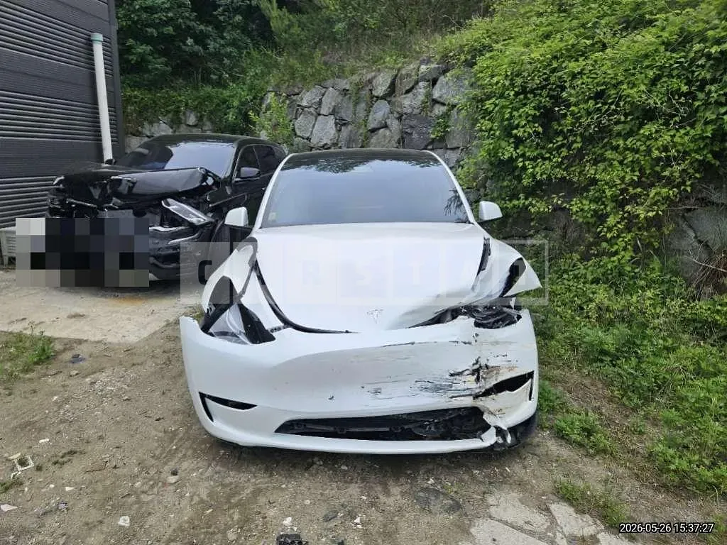 Photo 2 of 10: 2023 Tesla Model Y Long Range — Korean insurance auction