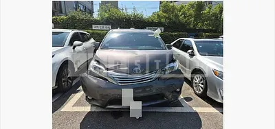 Photo 1 of 24: 2015 Toyota Siena 4WD — Korean insurance auction