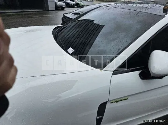 Photo 2 of 50: 2023 Porsche Panamera 4 — Korean insurance auction