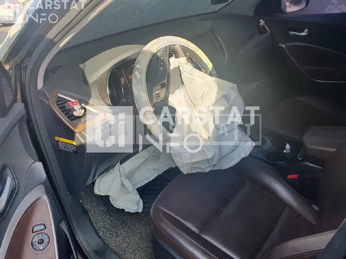 Photo 2 of 4: 2016 Hyundai Santa Fe 2.0 — Korean insurance auction