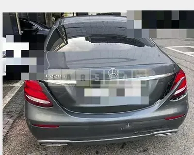Photo 1 of 15: 2017 Mercedes-Benz E220 d — Korean insurance auction