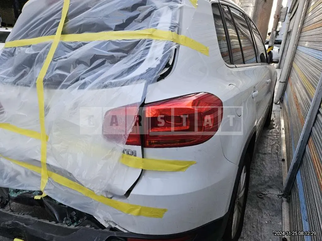 Photo 2 of 11: 2015 Volkswagen Tiguan 2.0 TDI Blue Motion — Korean insurance auction