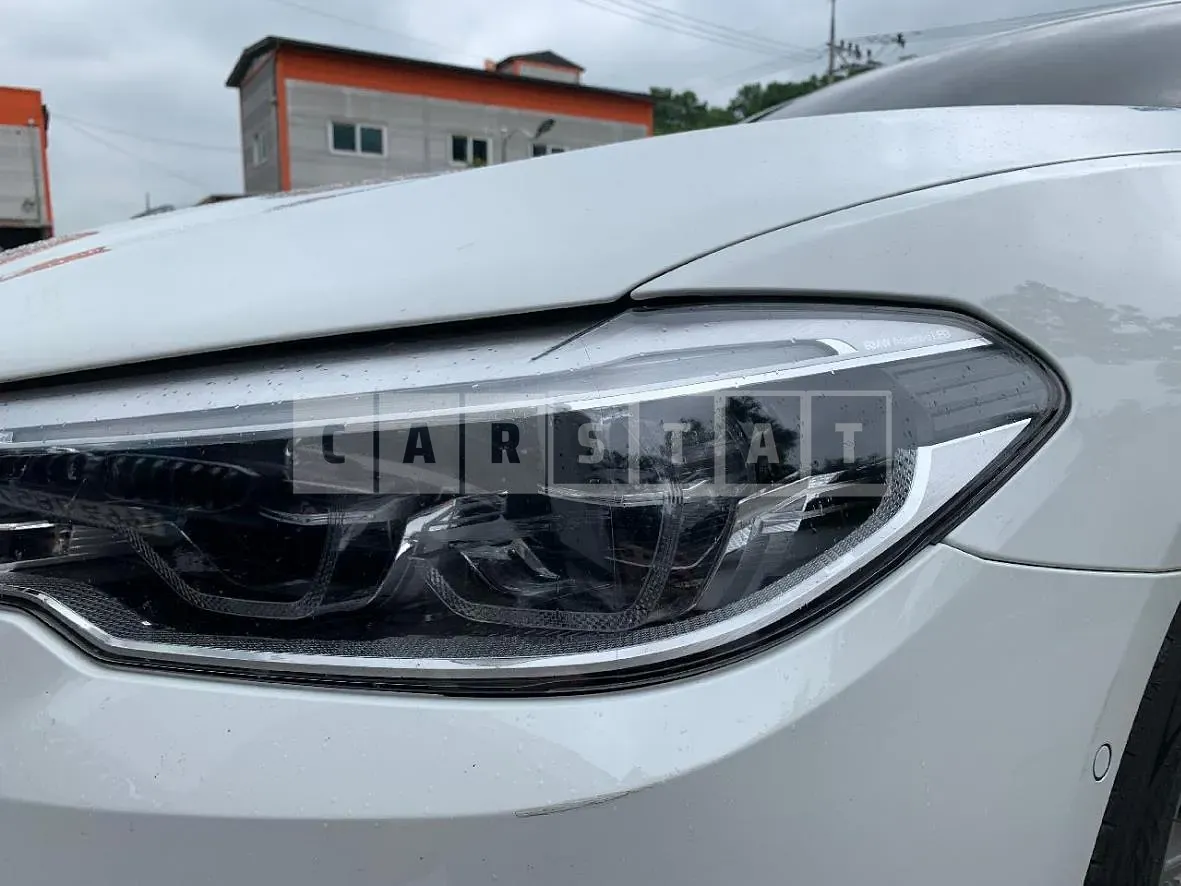 Photo 2 of 3: 2020 BMW (parts) 520d Light — Korean insurance auction