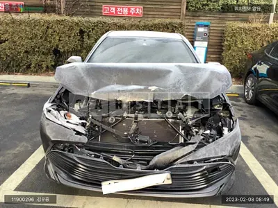 Photo 1 of 18: 2020 Toyota Camry Hybrid LE, VIN JTNB21HK4L3080190 — Korean insurance auction