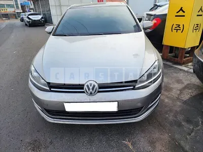 Photo 1 of 31: 2015 Volkswagen Golf 2.0 TDI BMT, VIN WVWZZZAUZFW331965 — Korean insurance auction