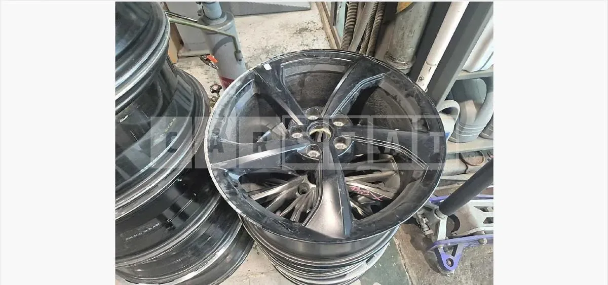 Photo 2 of 3: 2025 Tesla (parts) Model Y RWD Wheel, Headlamp — Korean insurance auction