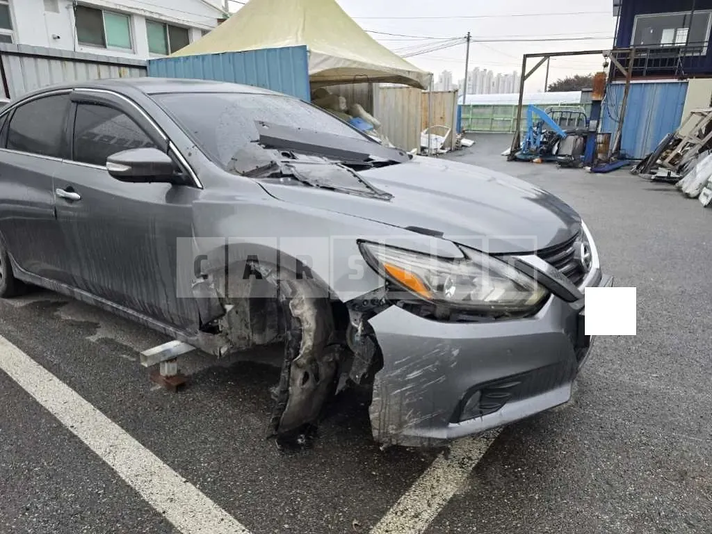 Photo 2 of 20: 2017 Nissan Altima 2.5, VIN 1N4AL3AP5HC107344 — Korean insurance auction