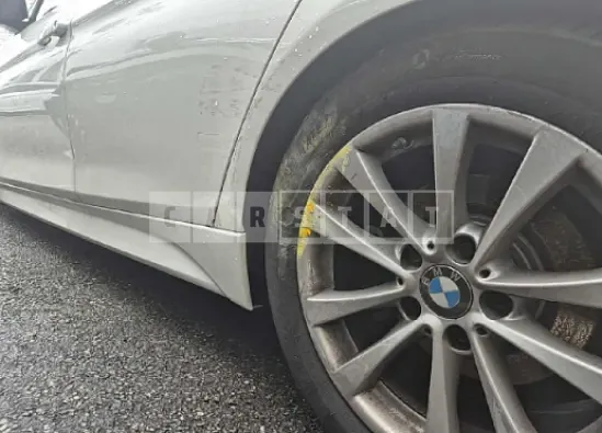 Photo 2 of 35: 2018 BMW 320d — Korean insurance auction