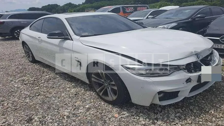 Photo 2 of 12: 2015 BMW 420d — Korean insurance auction