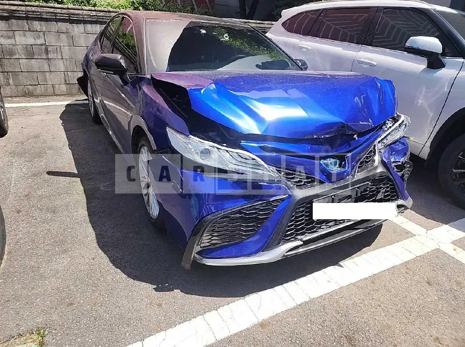 Photo 2 of 33: 2019 Toyota Camry Hybrid — Korean insurance auction