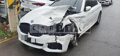 Photo 1 of 23: 2017 BMW 530i xDrive — Korean insurance auction