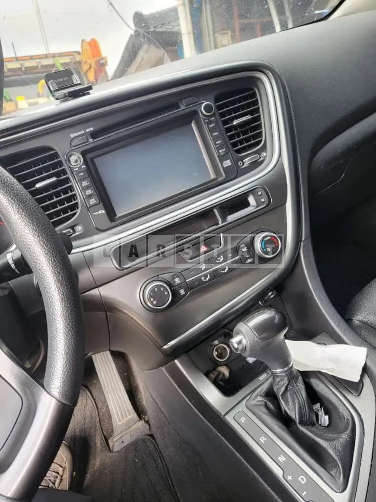 Photo 2 of 11: 2015 Kia K5 2.0 LPI — Korean insurance auction