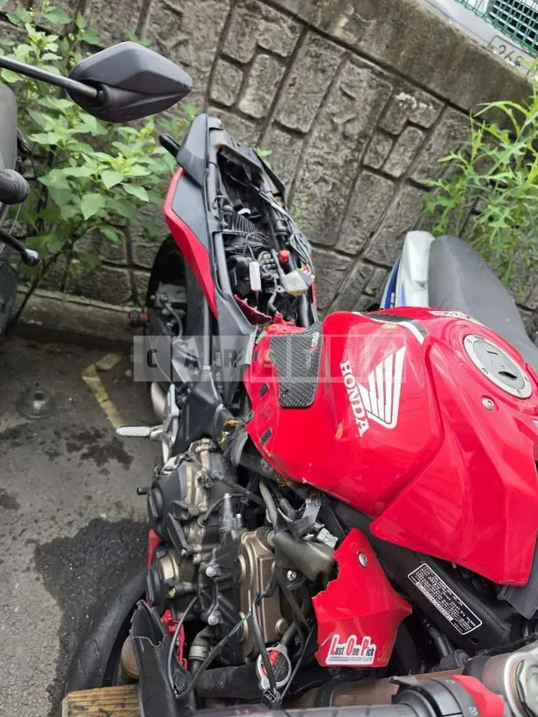 Photo 2 of 4: 2019 Honda (Two-Wheel) CBR650R — Korean insurance auction