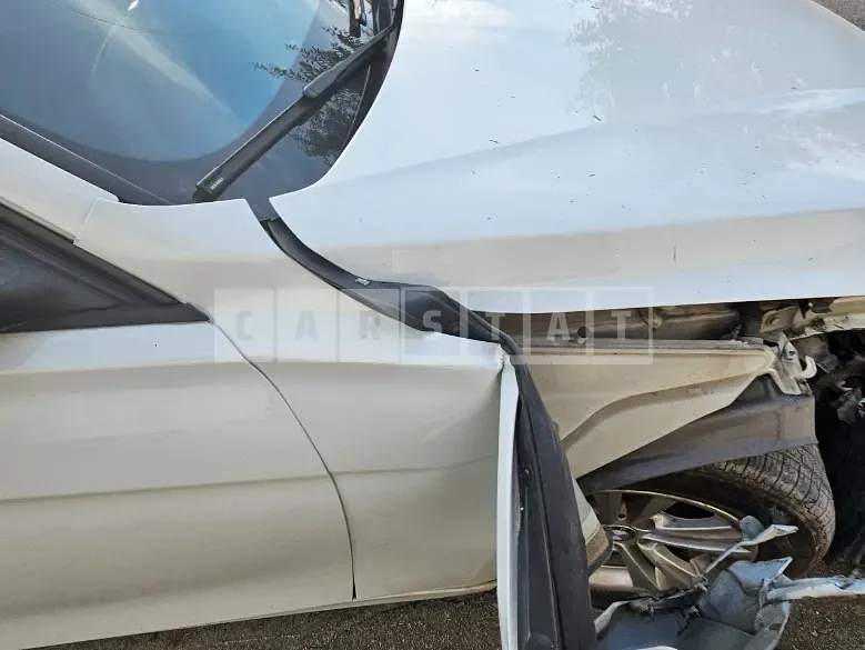 Photo 2 of 15: 2018 BMW 320d Ed Edition — Korean insurance auction