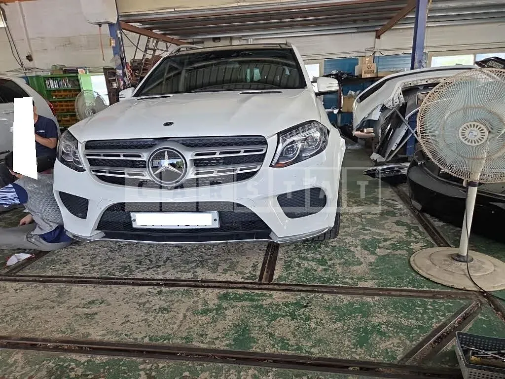 Photo 2 of 16: 2017 Mercedes-Benz GLS350d 4Matic, VIN WDCDF2EE3HA977276 — Korean insurance auction