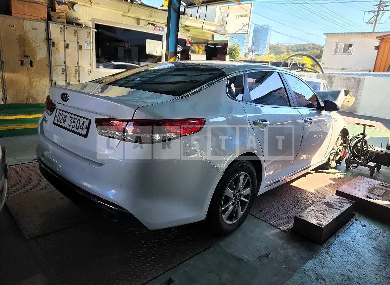 Photo 2 of 5: 2016 Kia K5, VIN KNAGS416BGA094574 — Korean insurance auction