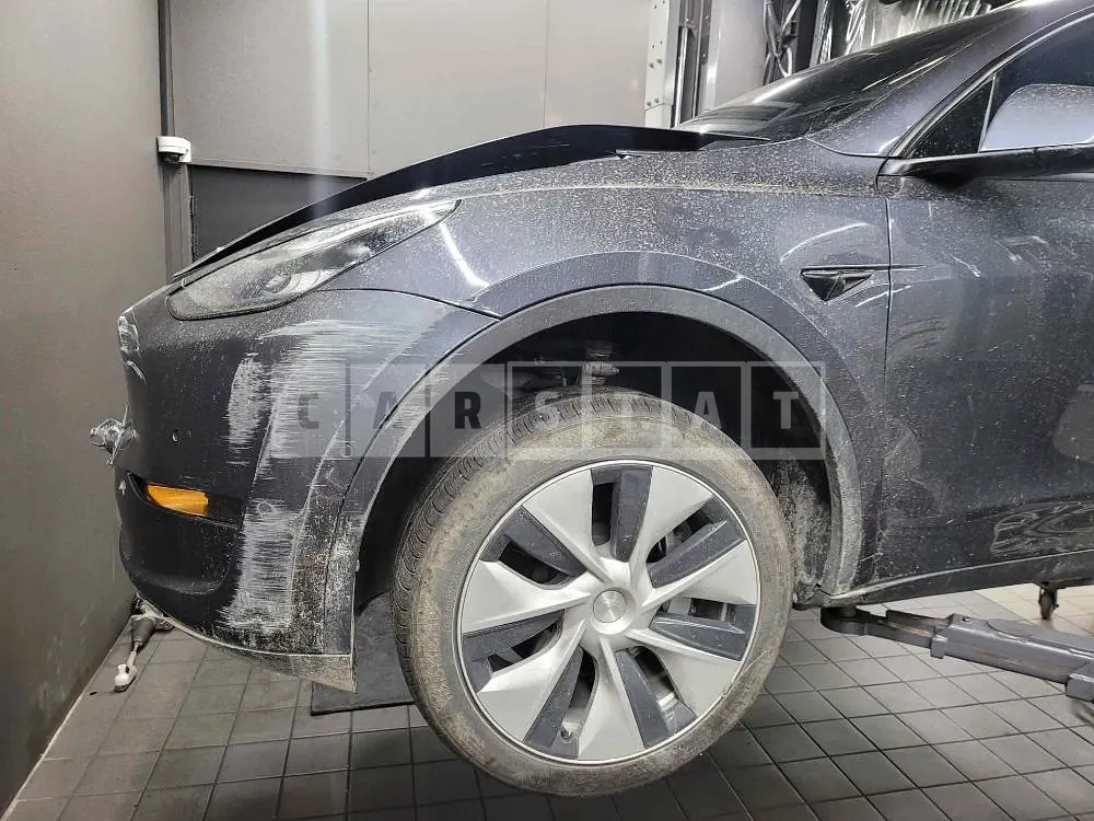 Photo 2 of 18: 2021 Tesla Model Y Long Range, VIN 5YJYGDEE0MF168609 — Korean insurance auction