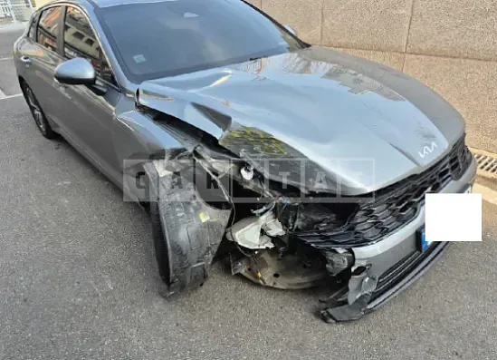 Photo 2 of 14: 2022 Kia K5 — Korean insurance auction