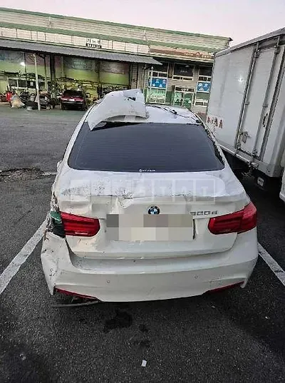 Photo 1 of 20: 2017 BMW 320d — Korean insurance auction