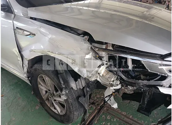 Photo 2 of 16: 2019 Kia K5 — Korean insurance auction