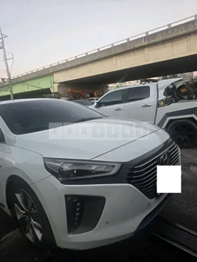 Photo 1 of 6: 2017 Hyundai IONIQ — Korean insurance auction