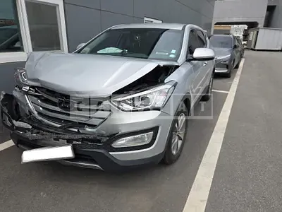 Photo 1 of 12: 2015 Hyundai Santa Fe, VIN KMHSU81UBFU451954 — Korean insurance auction
