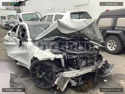 2019 BMW /M4