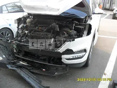 Photo 1 of 8: 2015 Hyundai Tucson TL, VIN KMHJ3815GGU040365 — Korean insurance auction