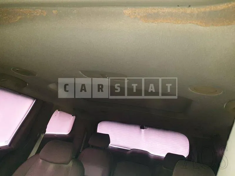 Photo 2 of 19: 2018 Kia Carnival — Korean insurance auction