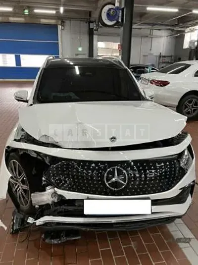 2025 Mercedes-Benz EQB300 4MATIC