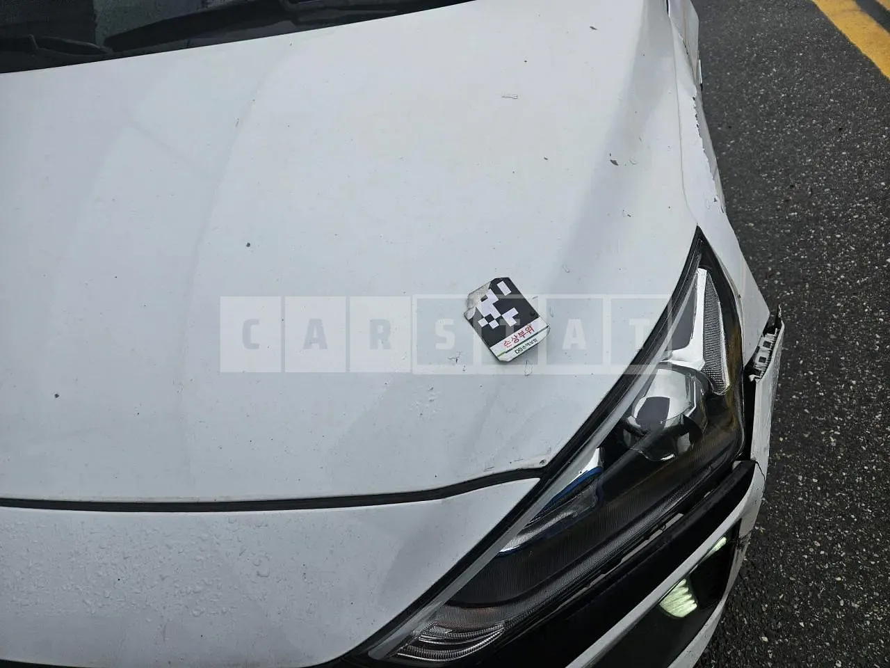 Photo 2 of 12: 2017 Hyundai IONIQ, VIN KMHC751CGJU046207 — Korean insurance auction