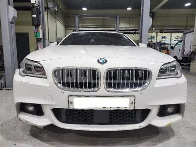 Photo 1 of 17: 2016 BMW 520d xDrive, VIN WBA5E7101GG564379 — Korean insurance auction