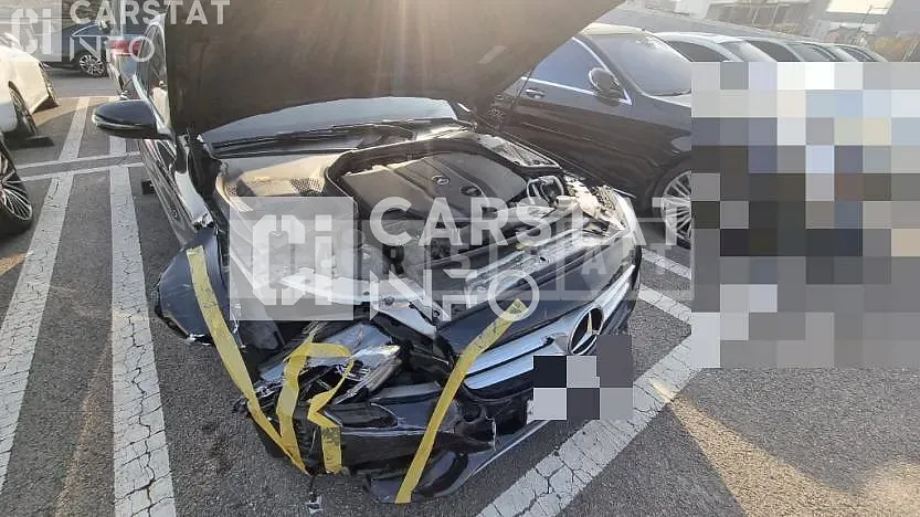 Photo 2 of 12: 2016 Mercedes-Benz C220 d — Korean insurance auction