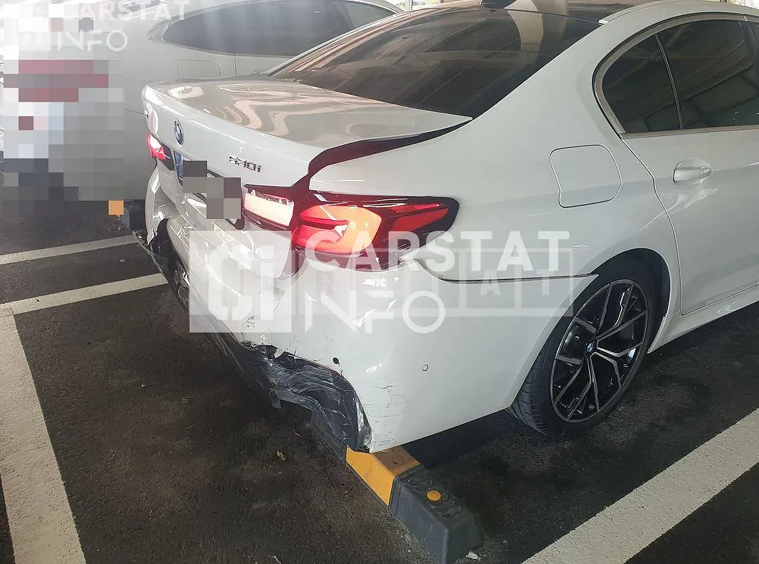 Photo 2 of 23: 2020 BMW 530i, VIN WBA71BH06MCF60637 — Korean insurance auction