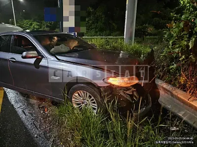 Photo 1 of 12: 2014 BMW 520d xDrive, VIN WBA5E7104FGK08023 — Korean insurance auction