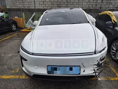 Photo 1 of 54: 2025 Tesla Model Y Long Range — Korean insurance auction