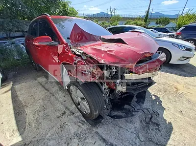 Photo 1 of 22: 2019 Hyundai Kona Electric, VIN KMHK281GFKU008281 — Korean insurance auction
