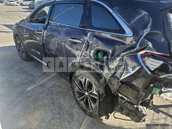 Photo 2 of 16: 2020 Kia Sorento — Korean insurance auction