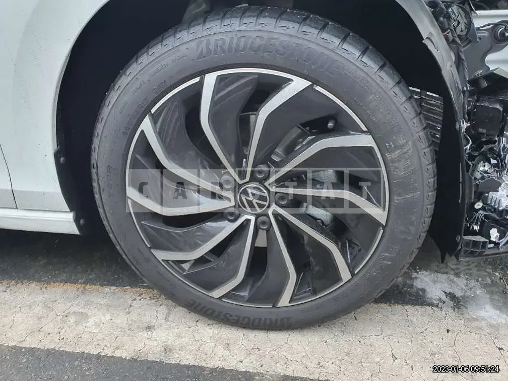Photo 2 of 41: 2023 Volkswagen Golf 2.0 TDI, VIN WVWZZZCD9PW123755 — Korean insurance auction