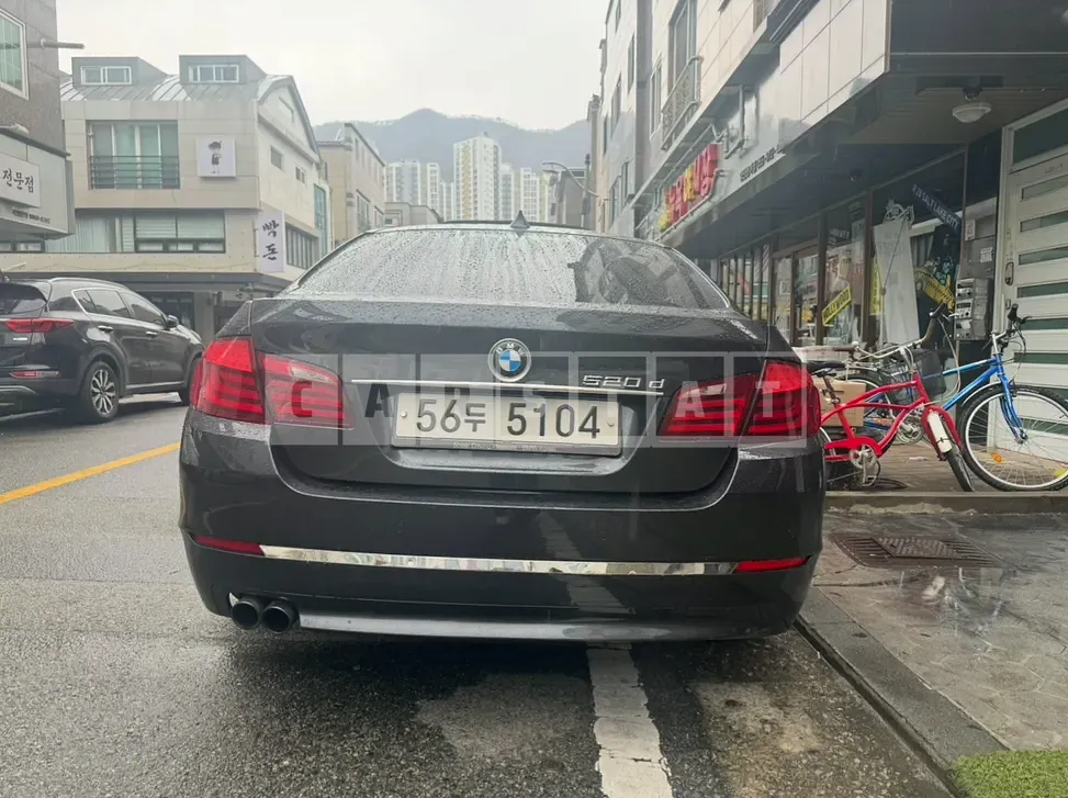 Photo 2 of 8: 2026 BMW 5 Series (6th Generation) 520d — Korean insurance auction