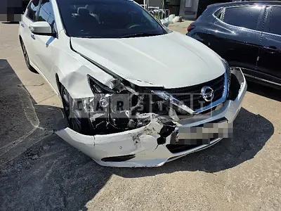 Photo 1 of 8: 2016 Nissan Altima 2.5 — Korean insurance auction