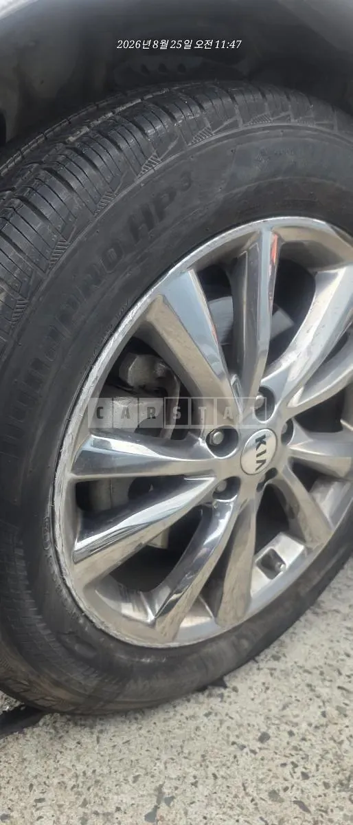 Photo 2 of 10: 2019 Kia Carnival 9 Seater — Korean insurance auction