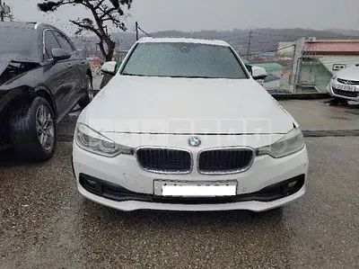 Photo 1 of 27: 2016 BMW 320d, VIN WBA8C5100GK635639 — Korean insurance auction