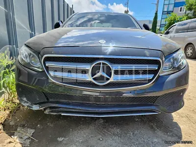 Photo 1 of 26: 2017 Mercedes-Benz E220 d 4Matic — Korean insurance auction
