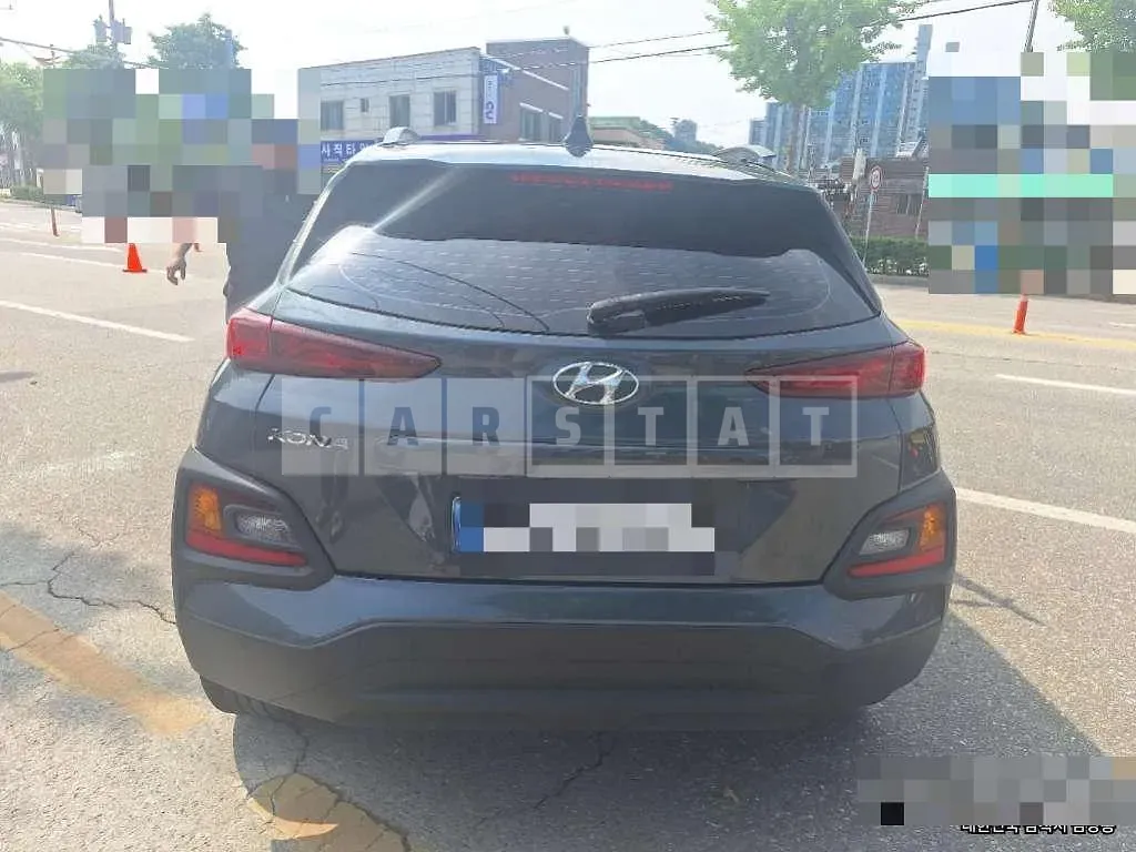 Photo 2 of 17: 2020 Hyundai Kona Gasoline 1.6 — Korean insurance auction