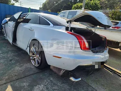 Photo 1 of 20: 2017 Jaguar XJ 3.0SC — Korean insurance auction