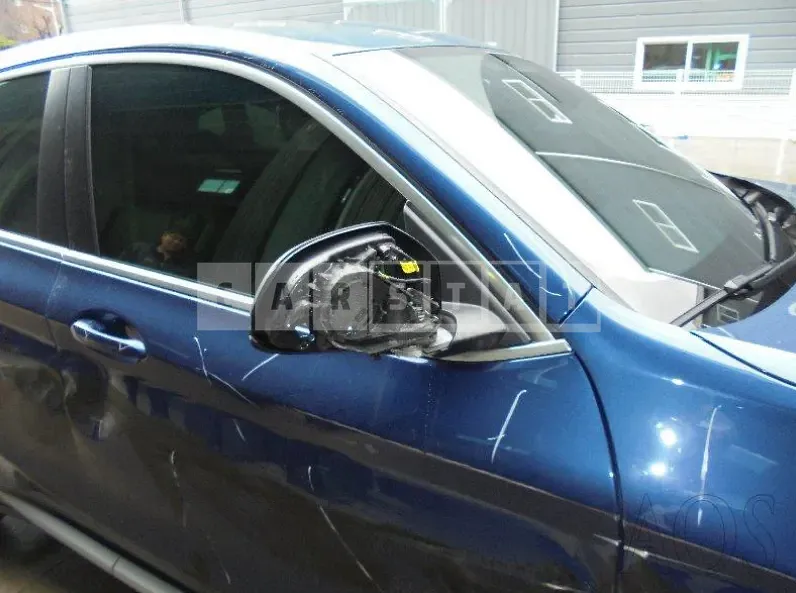 Photo 2 of 9: 2022 BMW X4 xDrive 20d, VIN WBA31CA05N9J69652 — Korean insurance auction